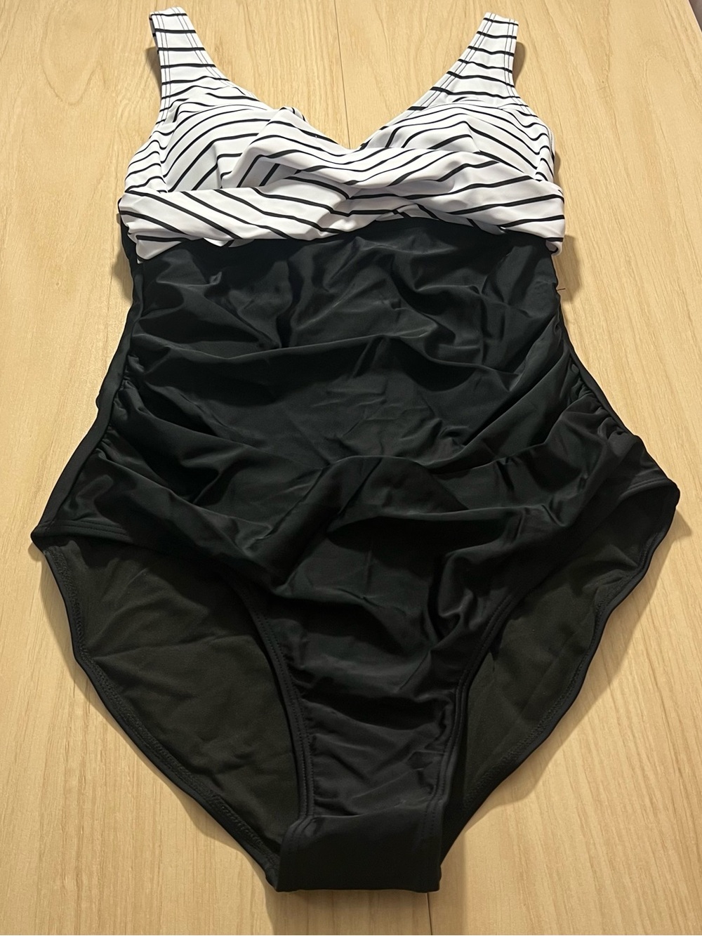 NWT ONE PIECE Black and White Swimsuit Size M